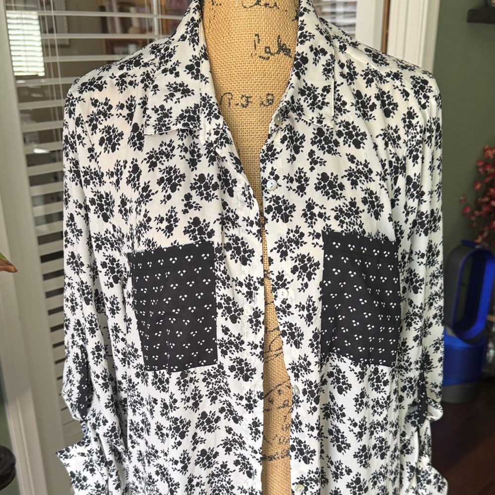 Black and White Floral Blouse / cover up